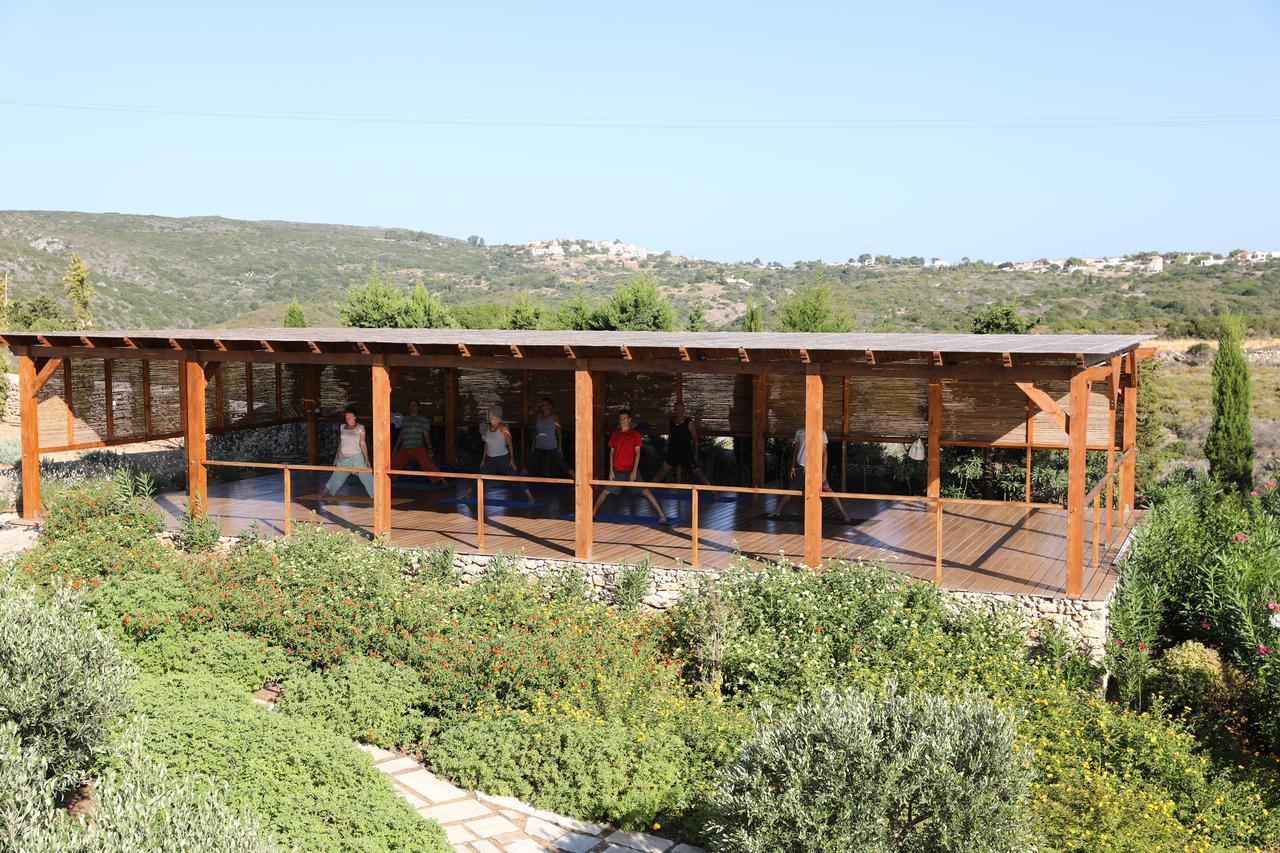 The Windmill Resort Mitata Экстерьер фото